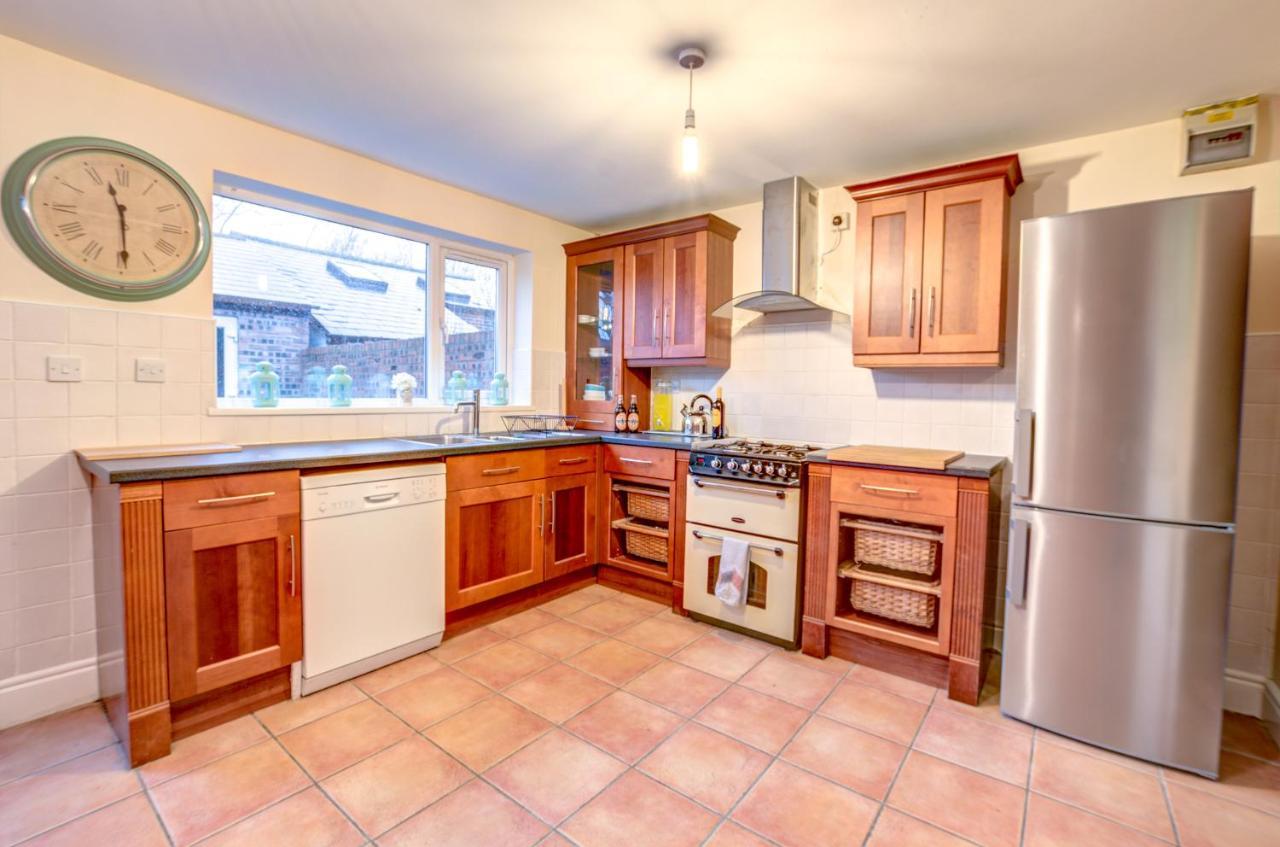 Premium 4-Bed Room House. Great Central Location. Gosforth  Exterior foto